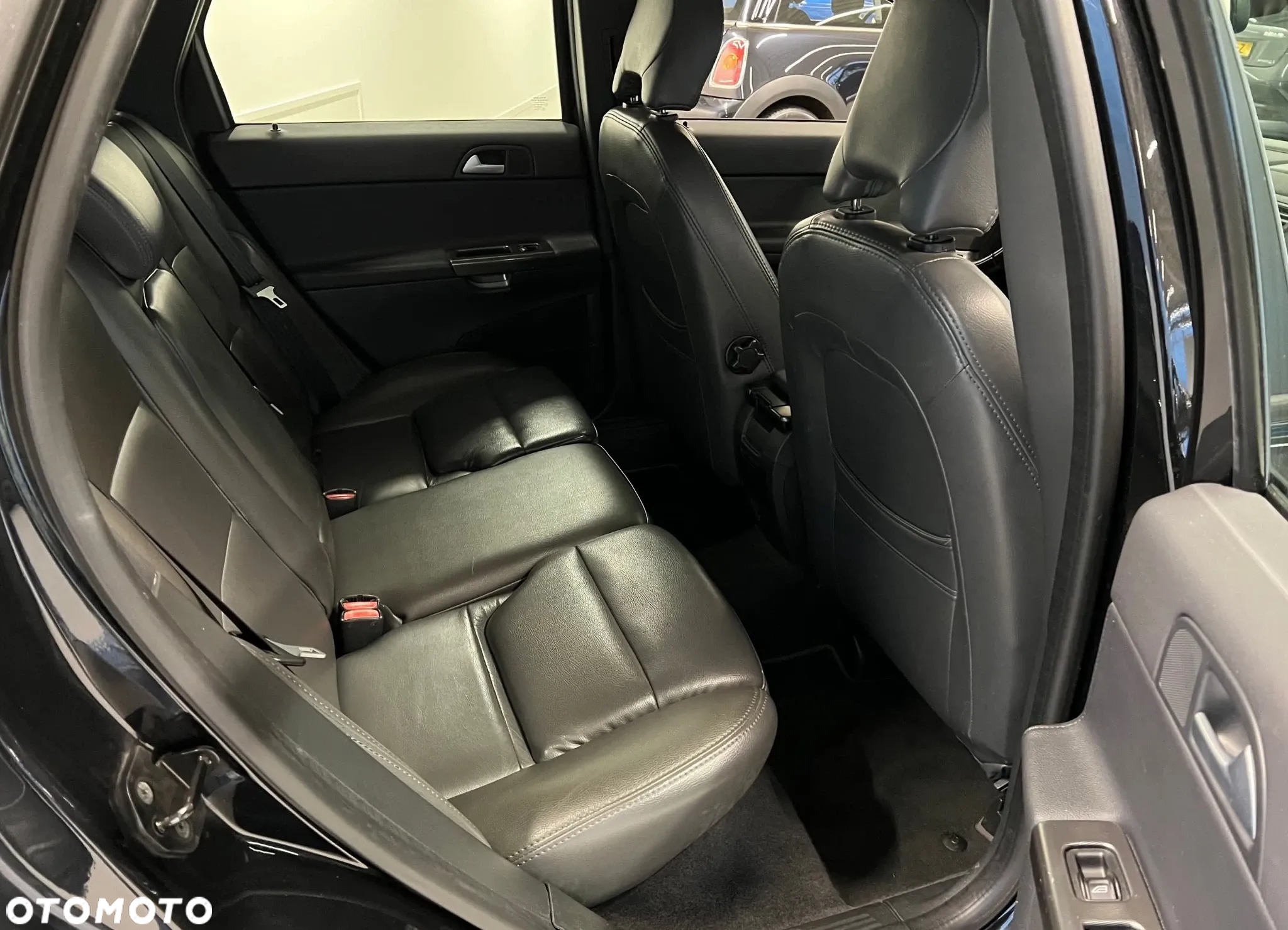 Volvo V50 ver-d5 - 13
