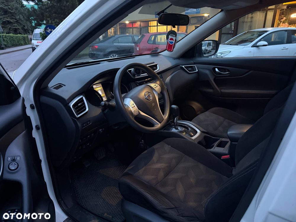 Nissan Rogue - 14