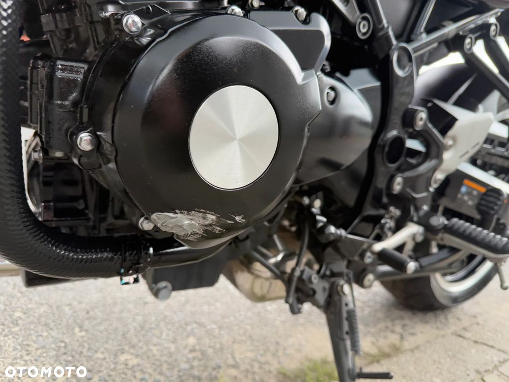 Kawasaki Z 900 RS - 19