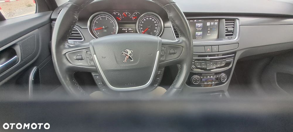 Peugeot 508 1.6 e-THP Allure S&S - 15