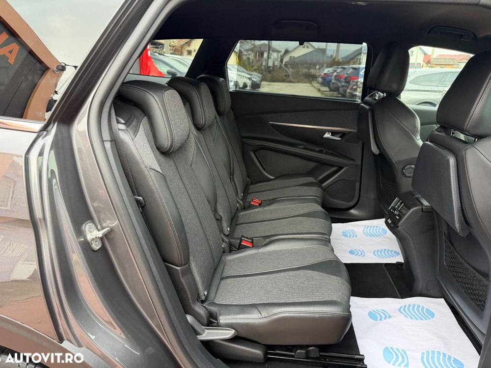 Peugeot 5008 1.6 Puretech Turbo s&s EAT8 GT-Line - 13