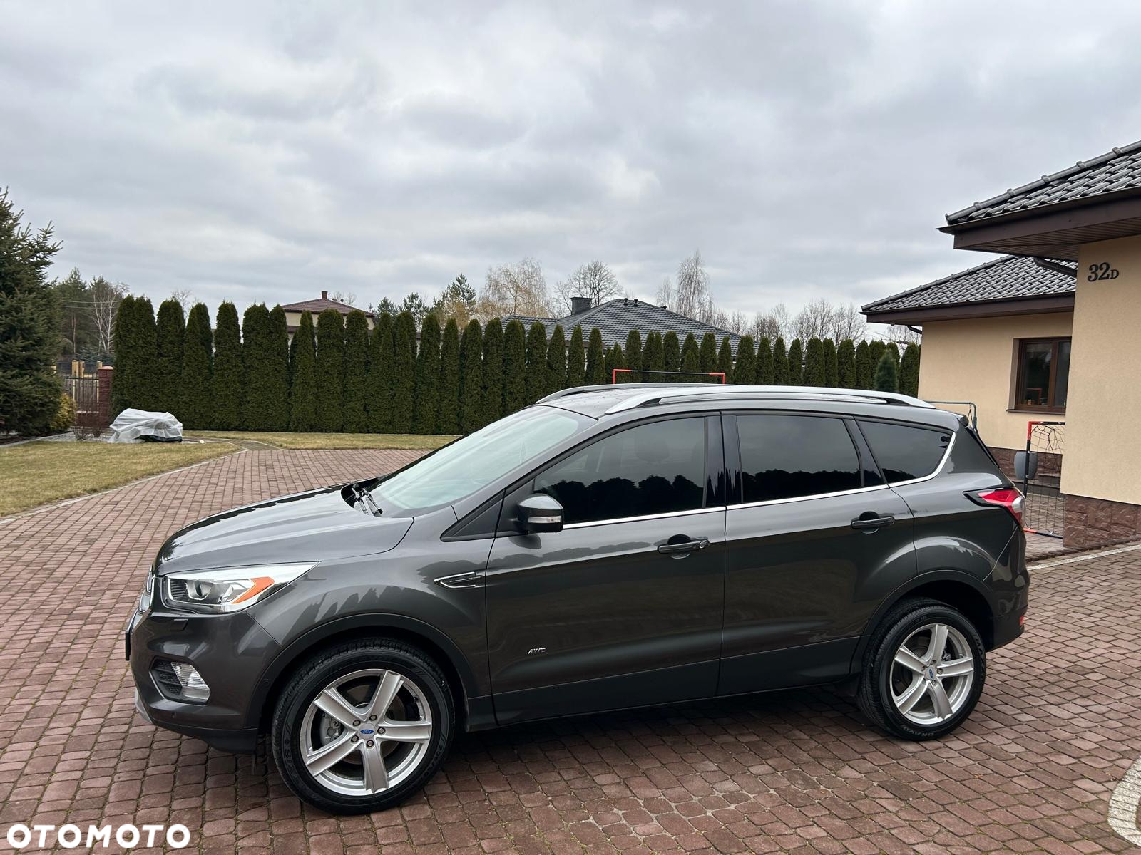 Ford Kuga 2.0 TDCi 4WD Trend - 35