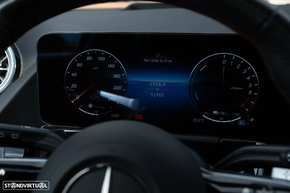 Mercedes-Benz GLA 250 e AMG Line - 57