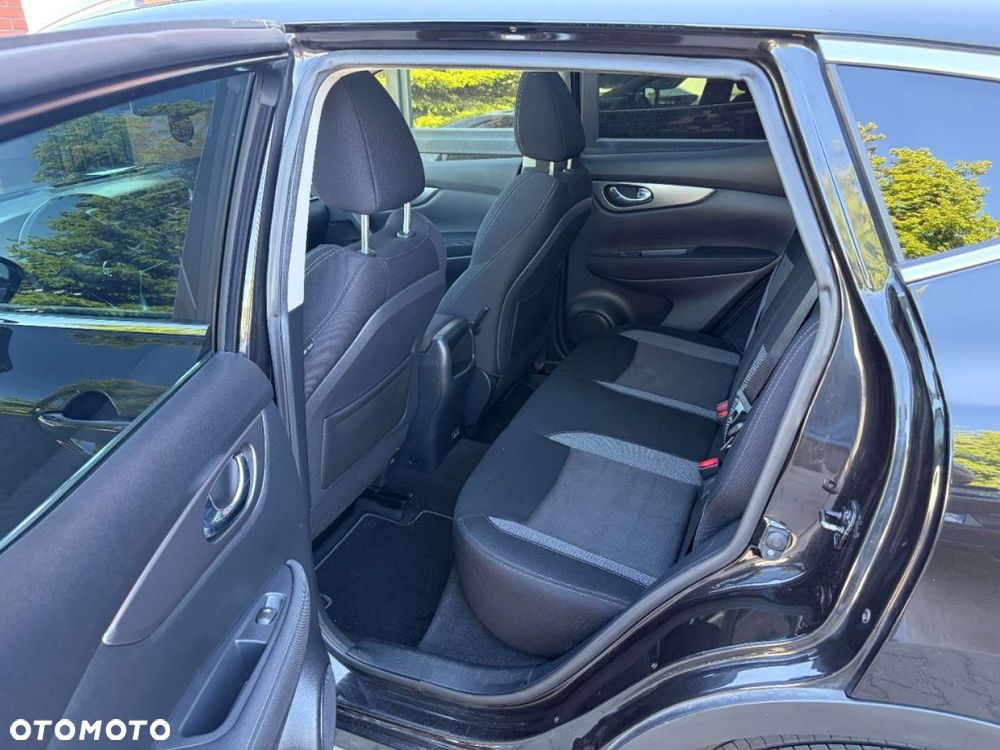 Nissan Qashqai 1.2 DIG-T N-Connecta - 24