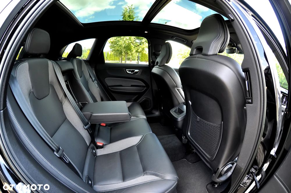 Volvo XC 60 B4 D AWD Geartronic RDesign - 30