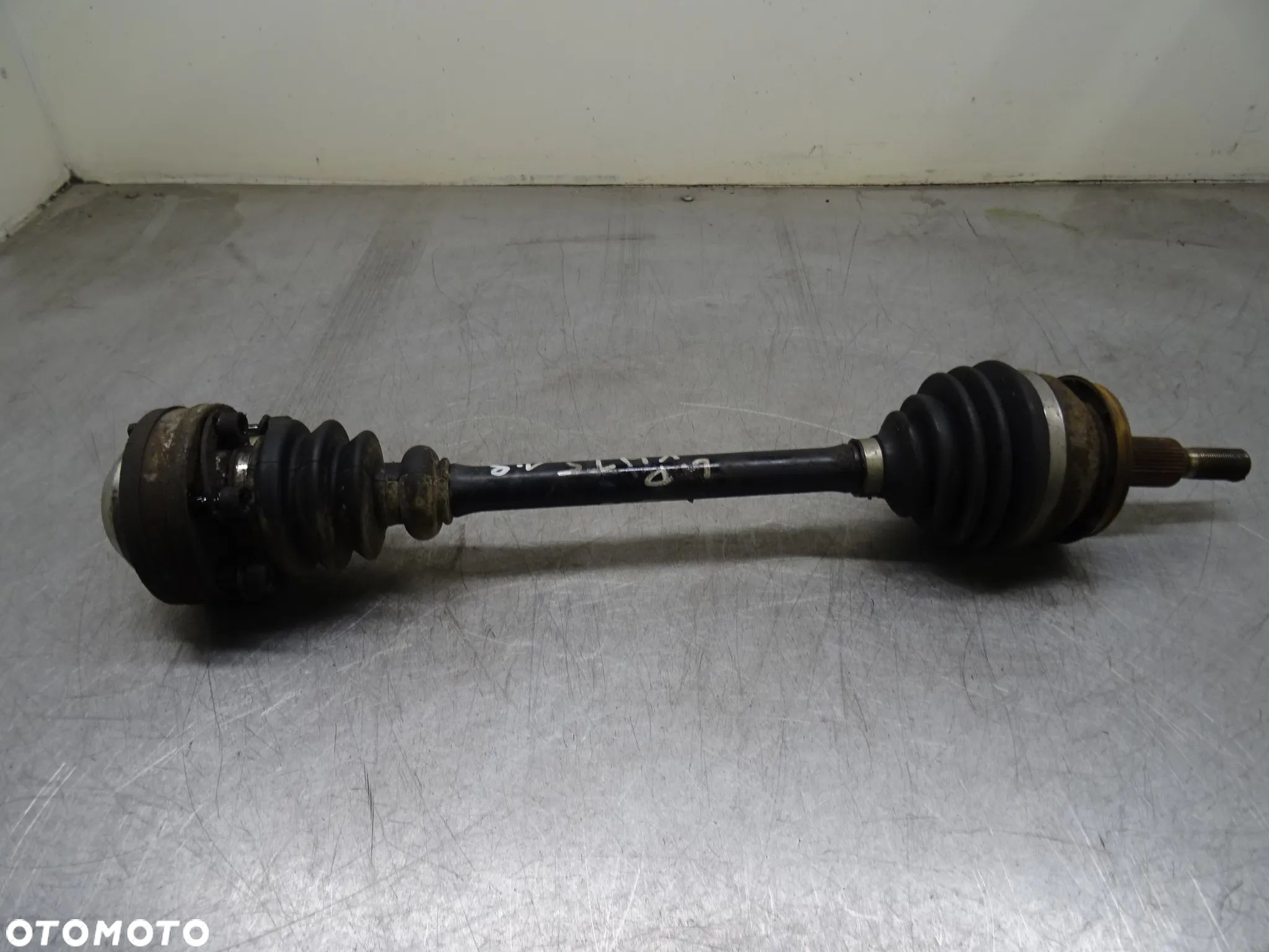 VW TRANSPORTER T5 1.9 TDI PÓŁOŚ LEWY PRZÓD 7H0407271AK - 1