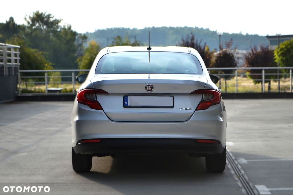 Fiat Tipo 1.4 16v Easy EU6d - 6