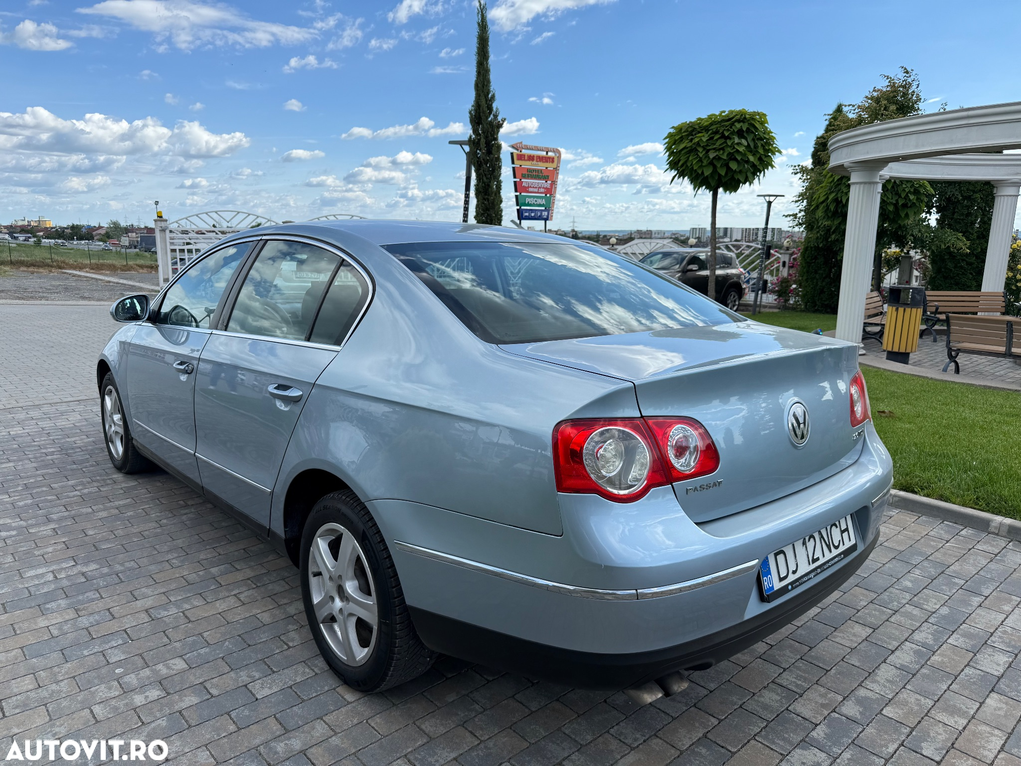 Volkswagen Passat - 7
