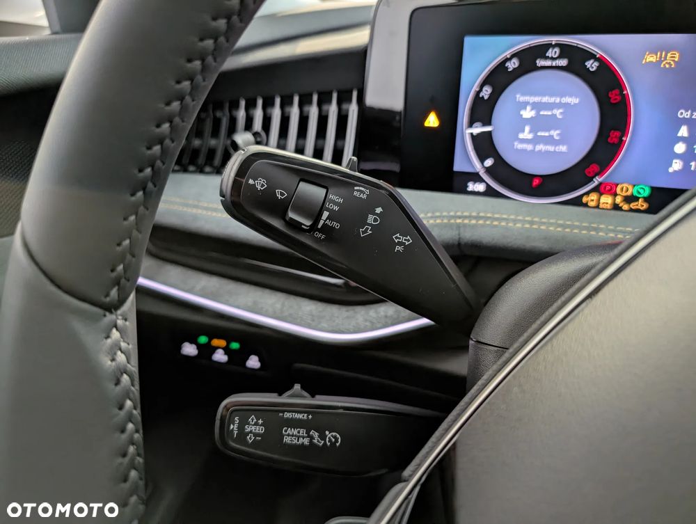Skoda Superb 2.0 TDI SCR Selection DSG - 12