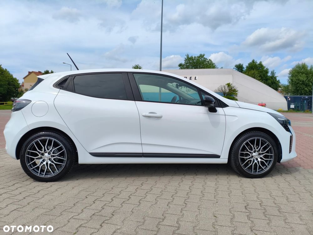 Renault Clio - 26
