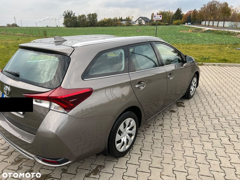 Toyota Auris 1.33 VVT-i Comfort - 4