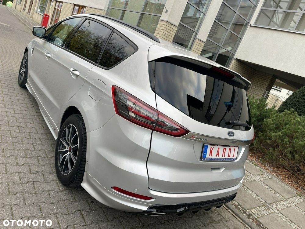 Ford S-Max - 10
