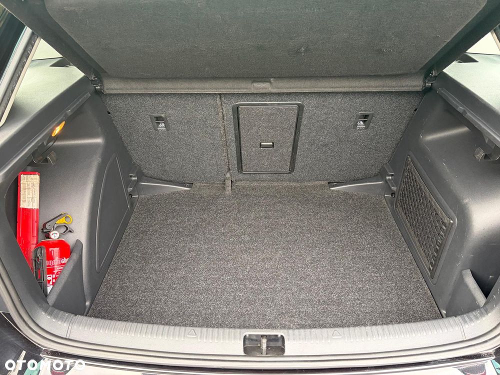 Skoda RAPID 1.0 TSI Style DSG - 20