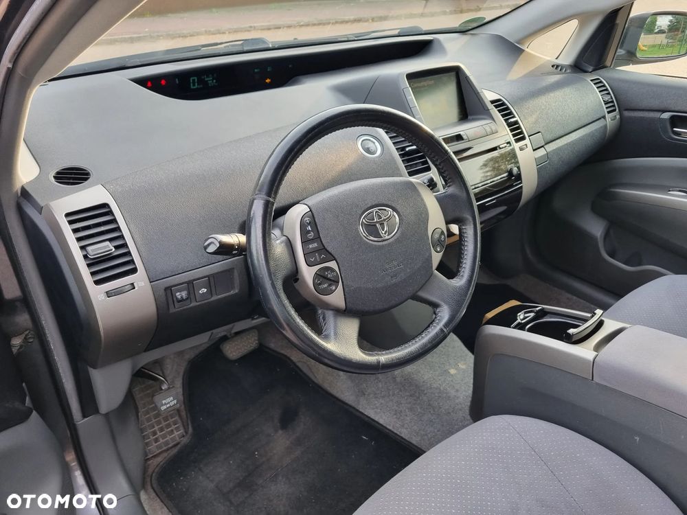 Toyota Prius 1.5 VVT-i Sol - 13