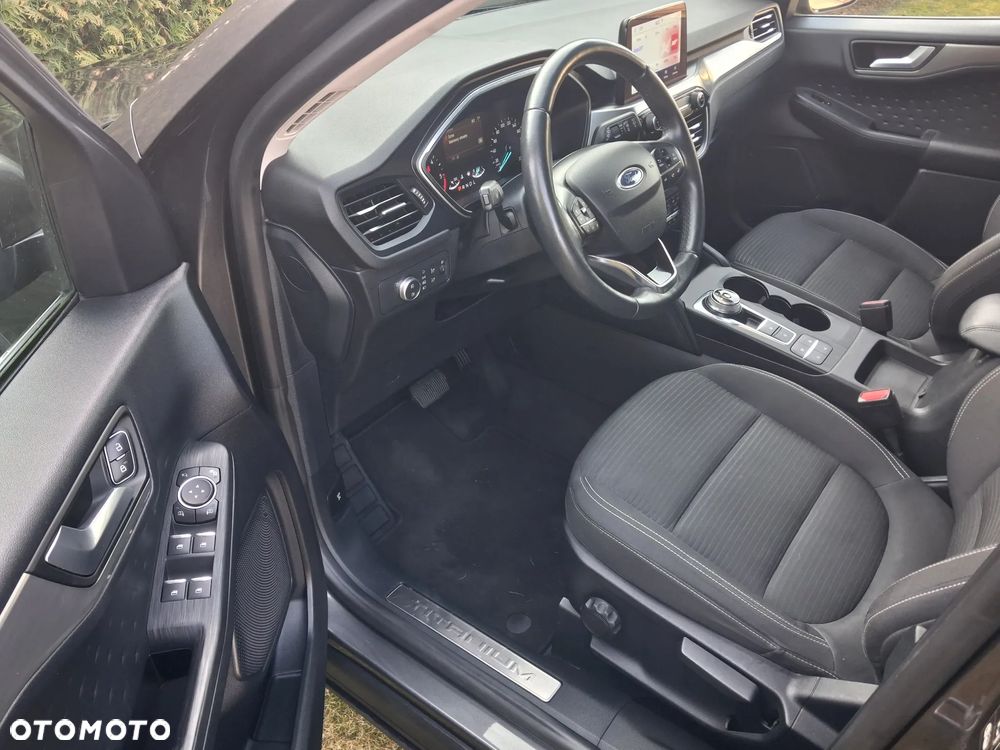 Ford Kuga - 4
