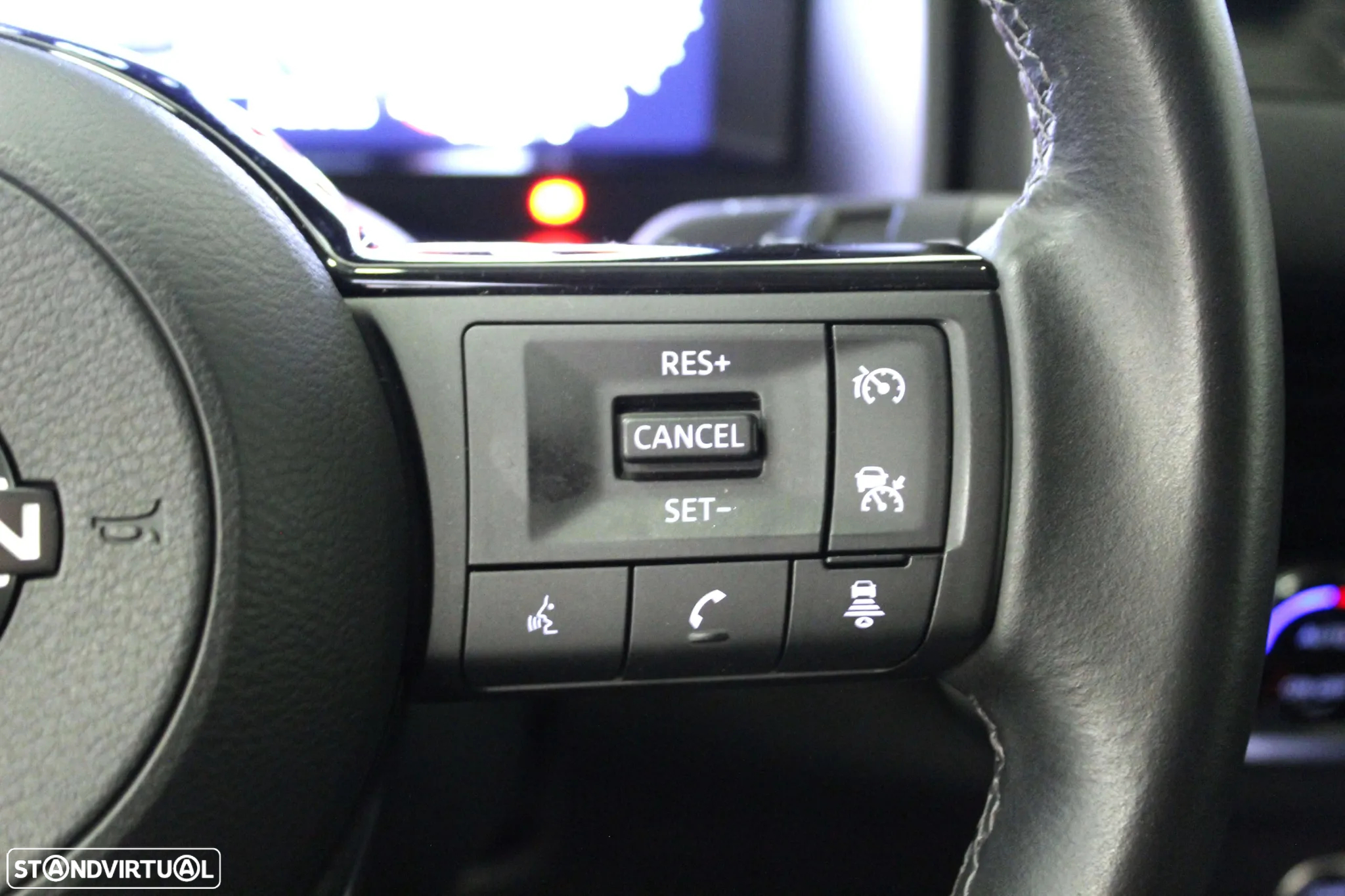 Nissan Qashqai 1.3 DIG-T N-Connecta - 18