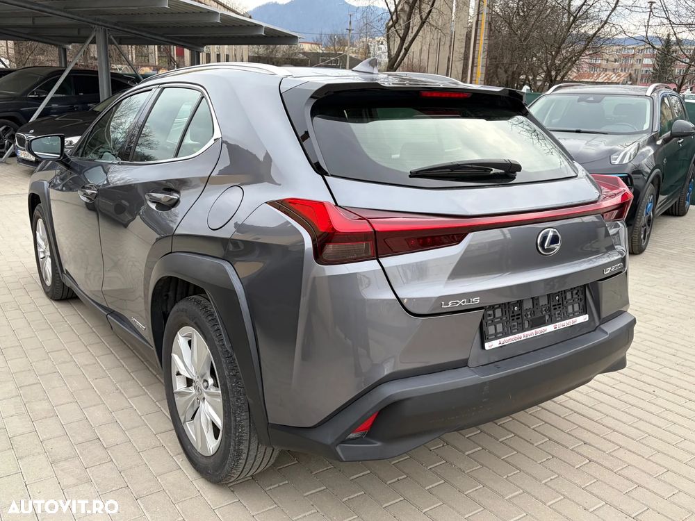 Lexus UX 250h Business Edition - 3