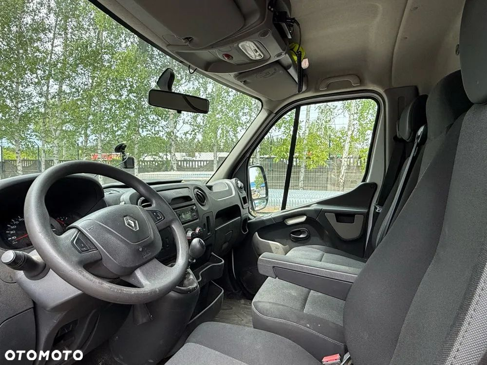 Renault Master bliźniaki 5,2m - 7