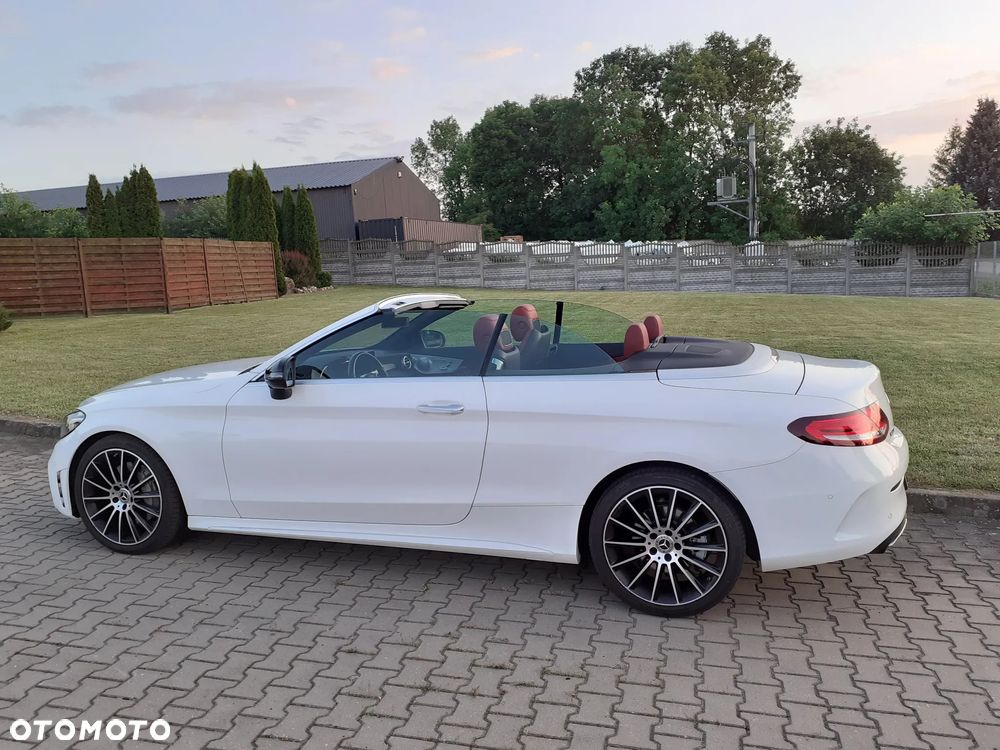 Mercedes-Benz Klasa C 300 9G-TRONIC - 3