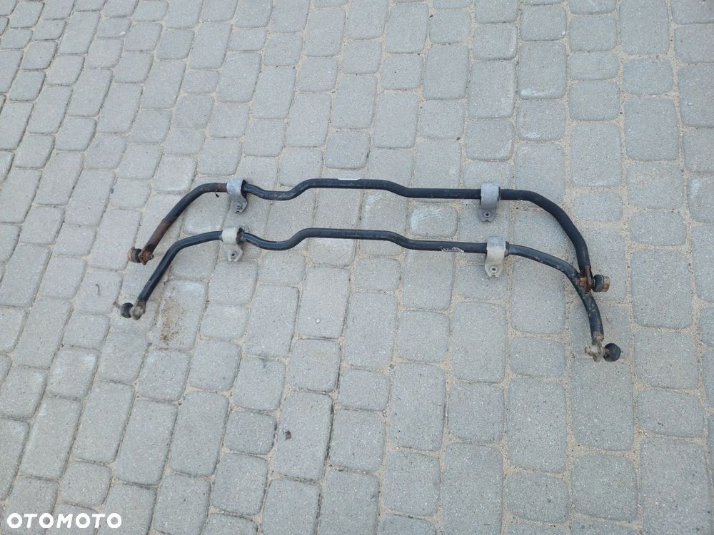 SKODA SUPERBII VW GOLF V AUDI A3 8P STABILIZATOR PRZÓD