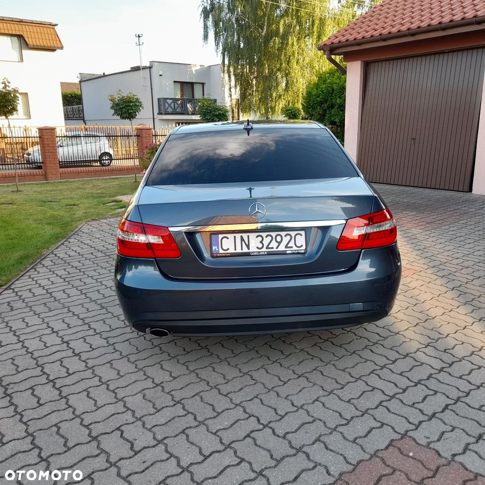 Mercedes-Benz Klasa E 220 CDI BlueEff - 18