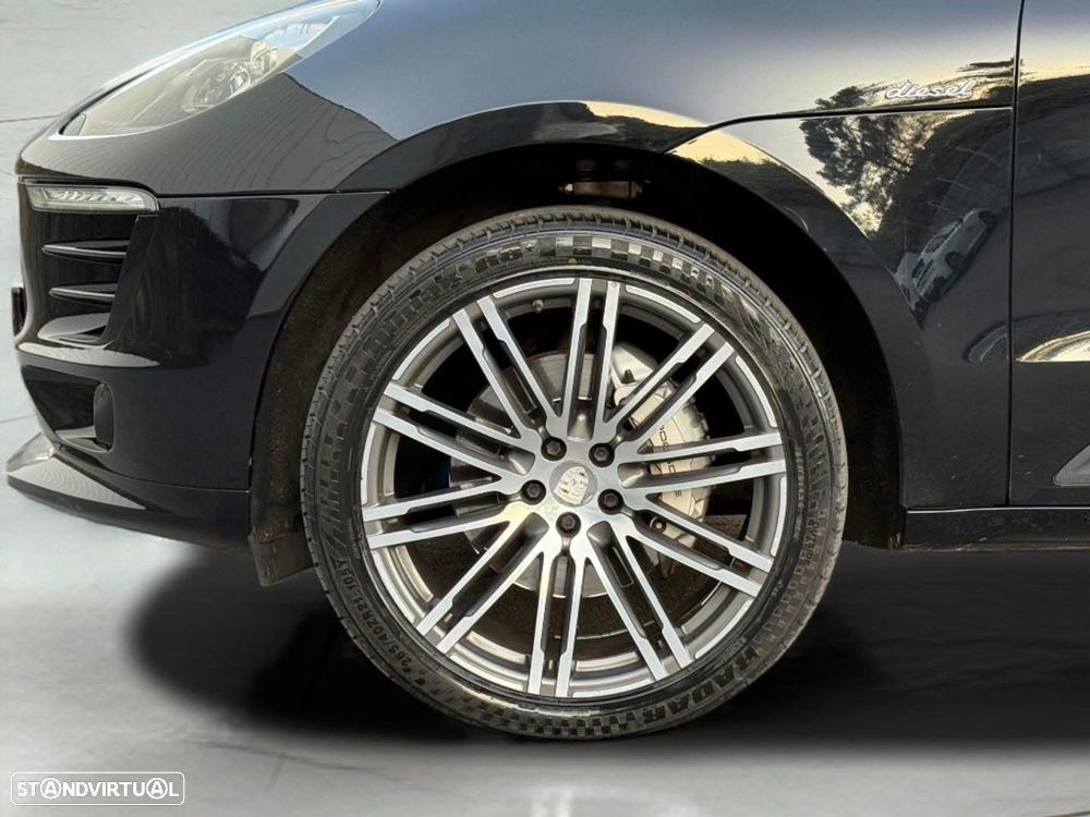 Porsche Macan S - 23