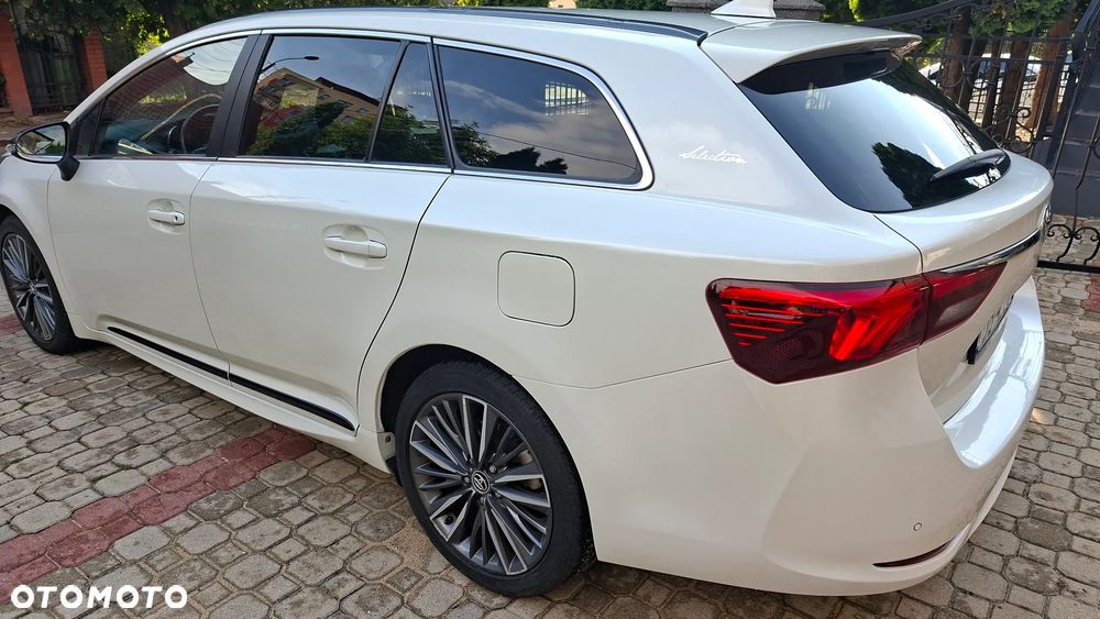 Toyota Avensis 1.8 Selection MS - 5