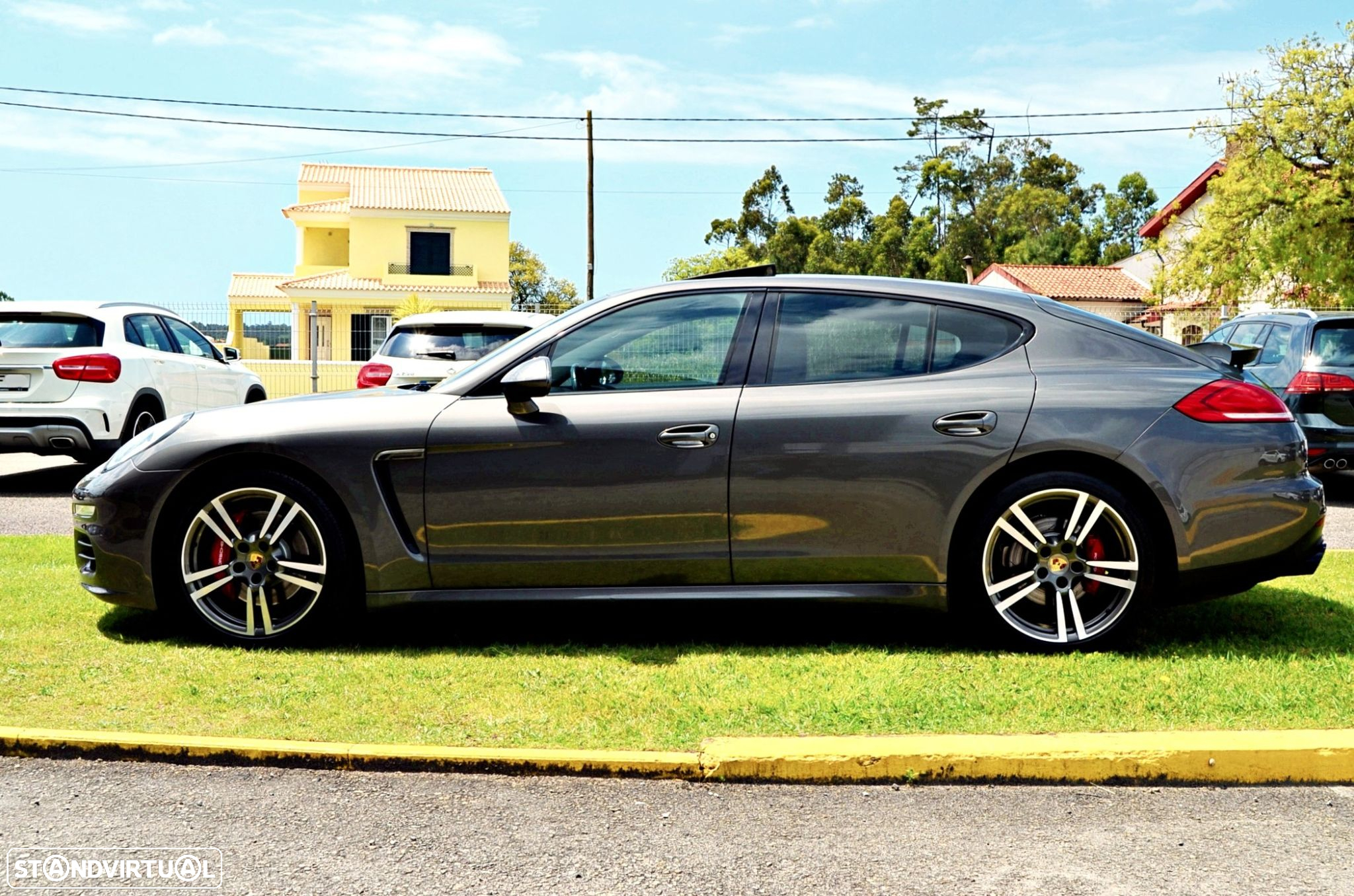 Porsche Panamera Platinum Edition - 4
