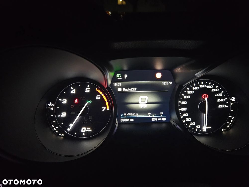 Alfa Romeo Stelvio 2.0 Turbo 16V AT8-Q4 Ti - 13