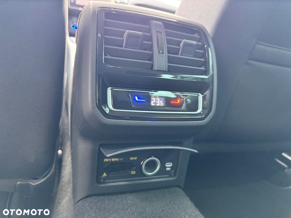 Volkswagen Passat 2.0 TDI SCR DSG Elegance - 14