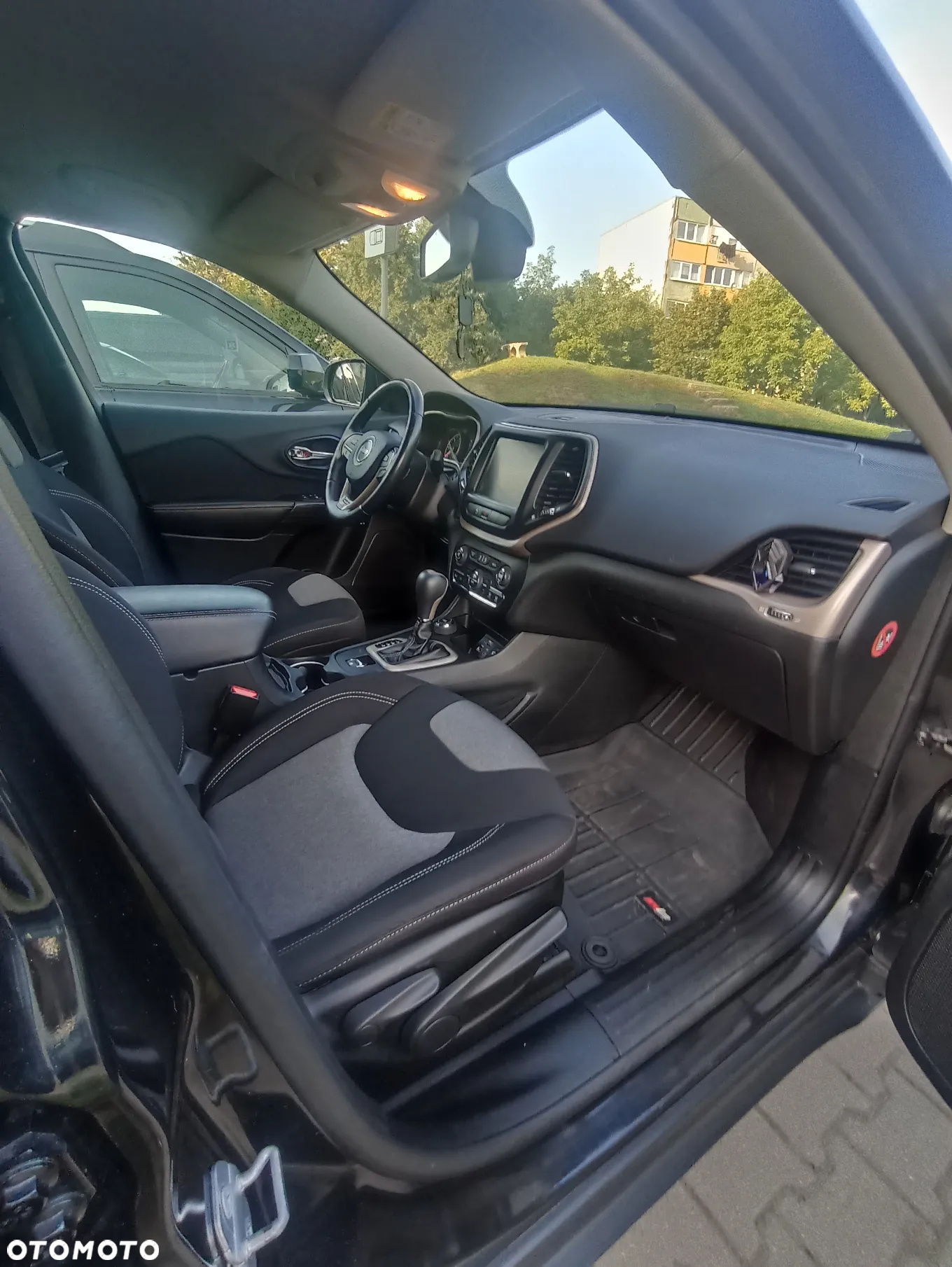 Jeep Cherokee 2.0 MJD Active Drive I Longitude - 23