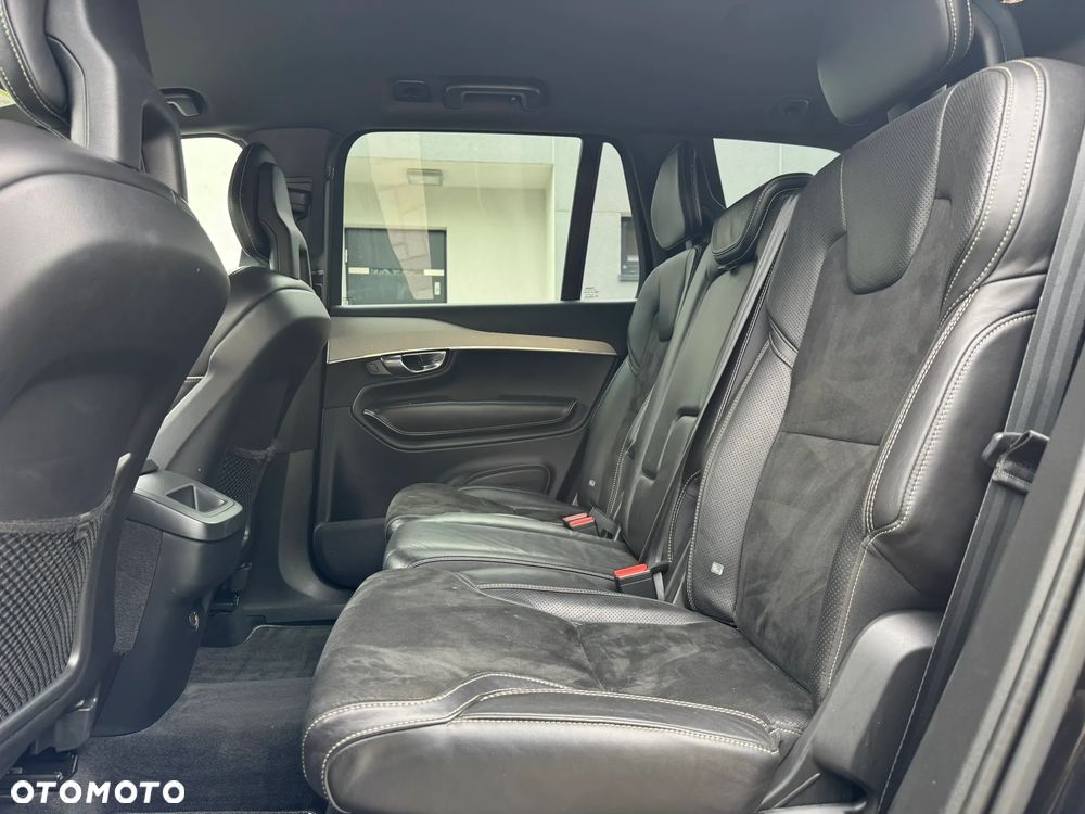 Volvo XC 90 D5 AWD Geartronic RDesign - 19