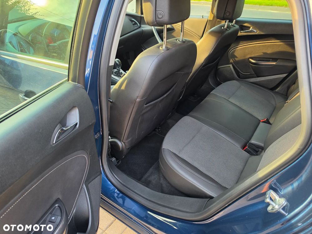 Opel Astra 1.7 CDTI Cosmo - 7