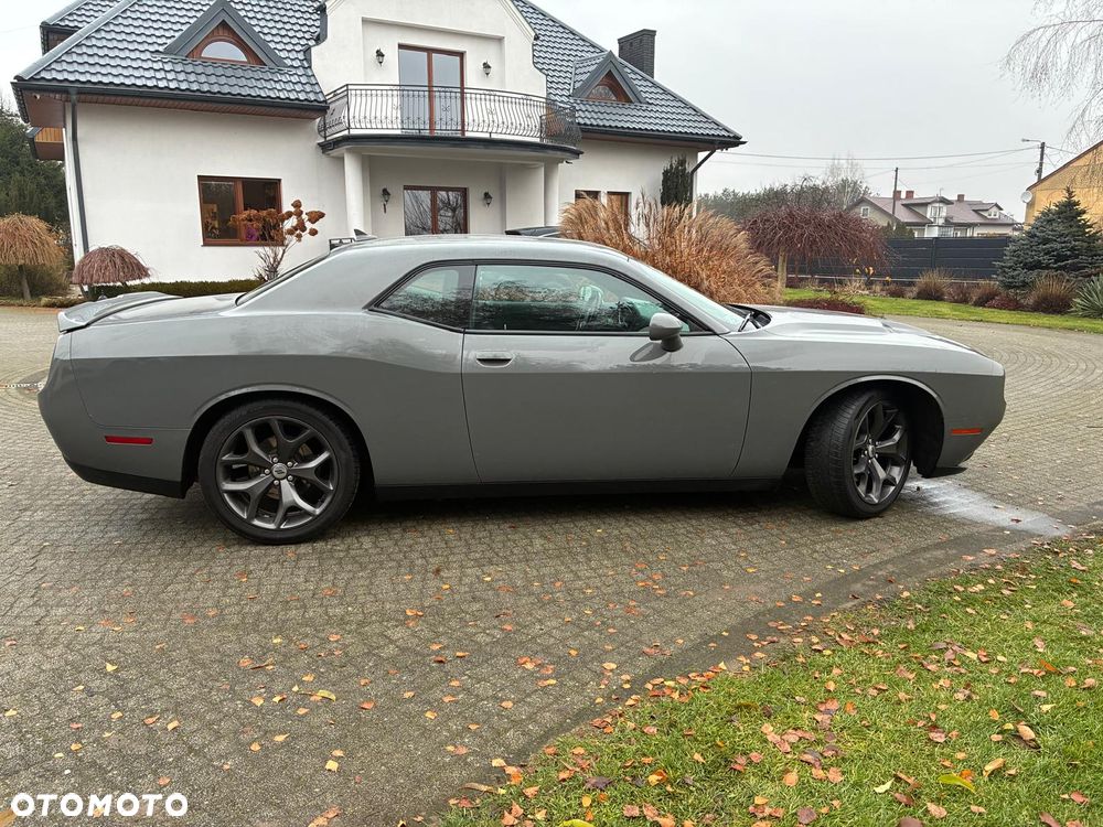 Dodge Challenger 3.6 SXT Plus - 2