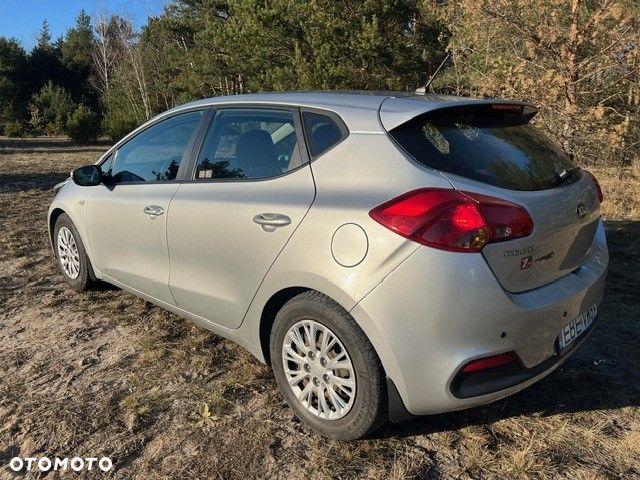 Kia Ceed 1.4 CRDi M - 4