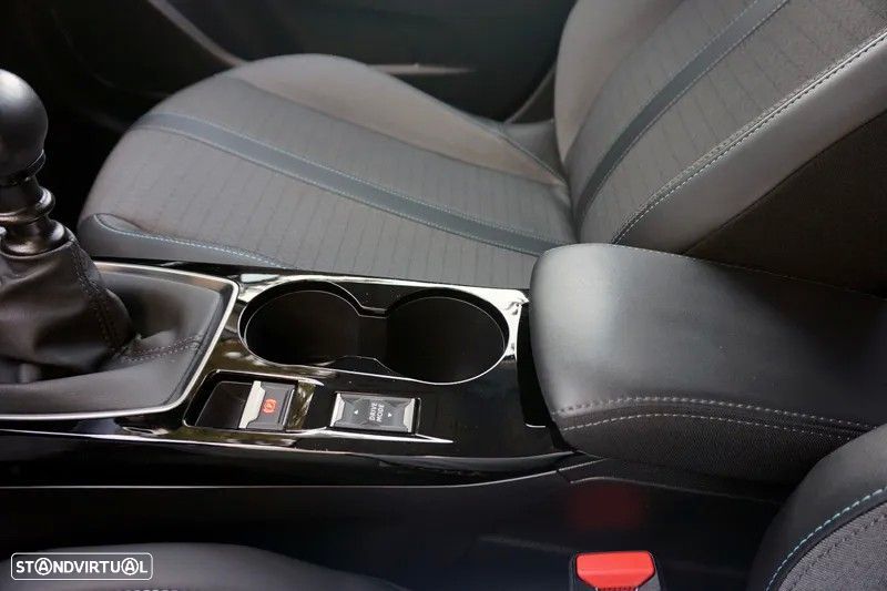 Peugeot 208 1.2 PureTech Allure Pack - 30