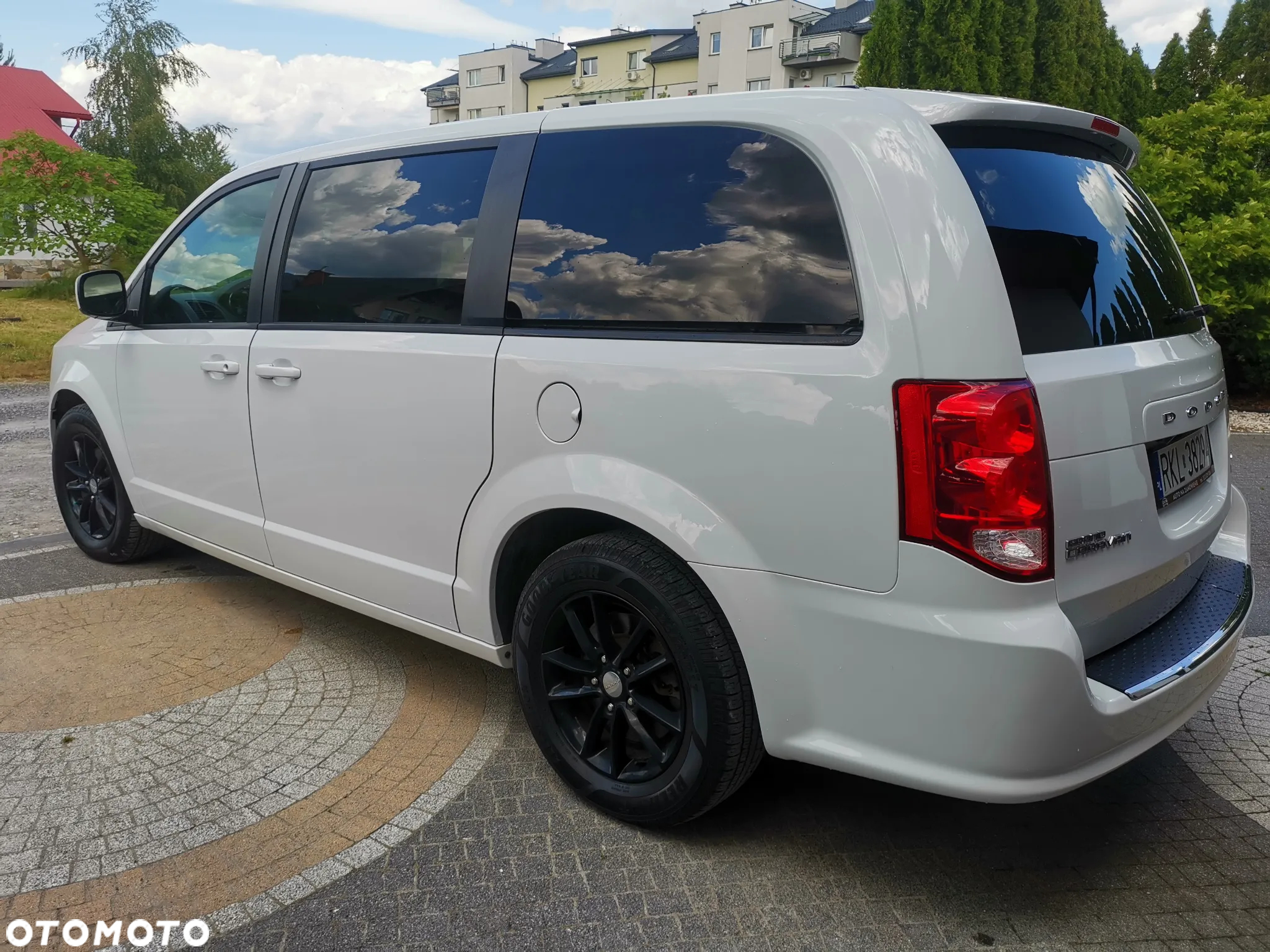 Dodge Grand Caravan - 6