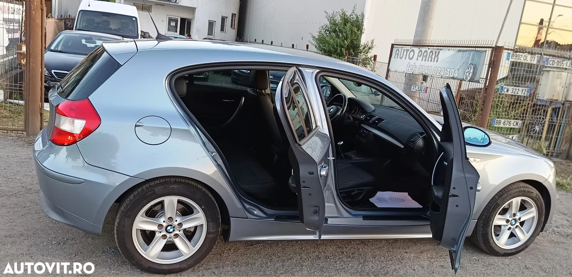 BMW Seria 1 118i - 12