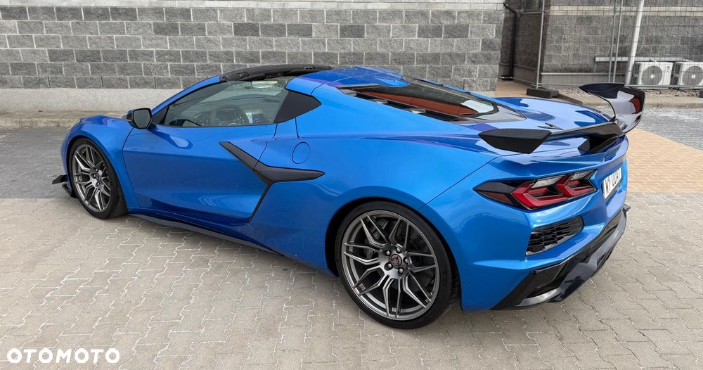 Chevrolet Corvette - 20
