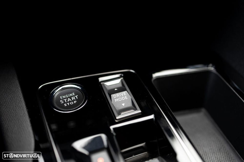 Peugeot 3008 1.6 Hybrid Allure e-EAT8 - 44