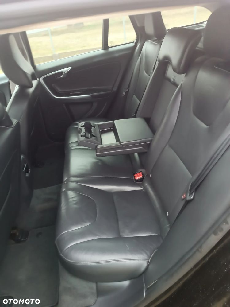 Volvo S60 D3 Drive-E Dynamic Edition (Momentum) - 22
