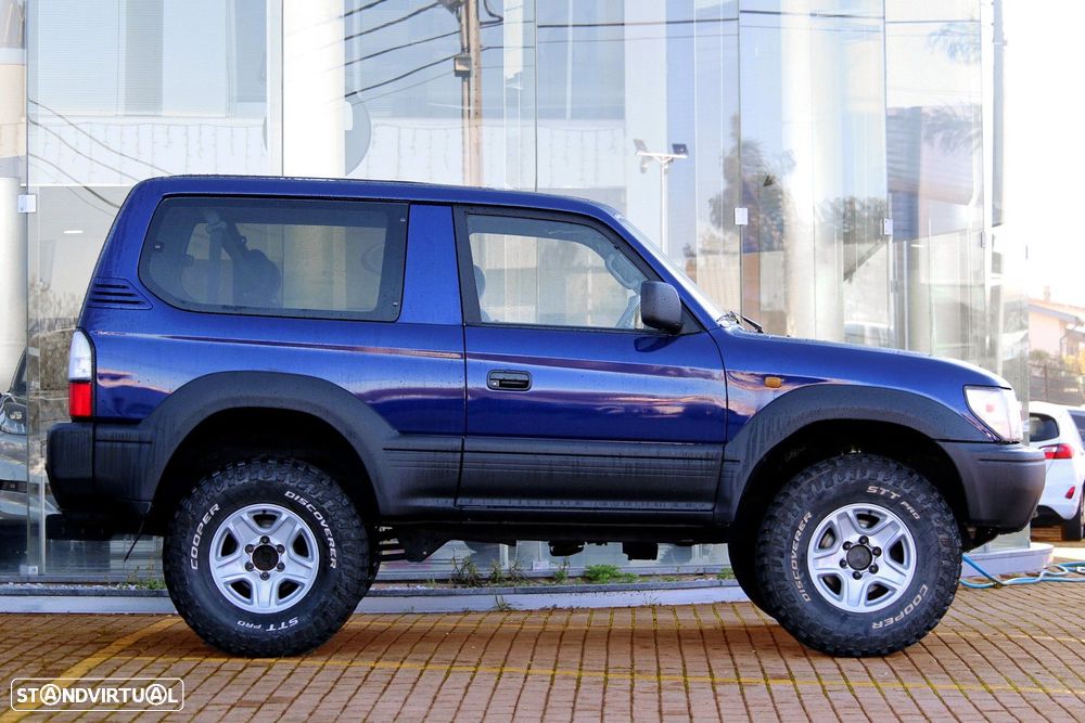 Toyota Land Cruiser 3.0 TD Pack 1 - 6