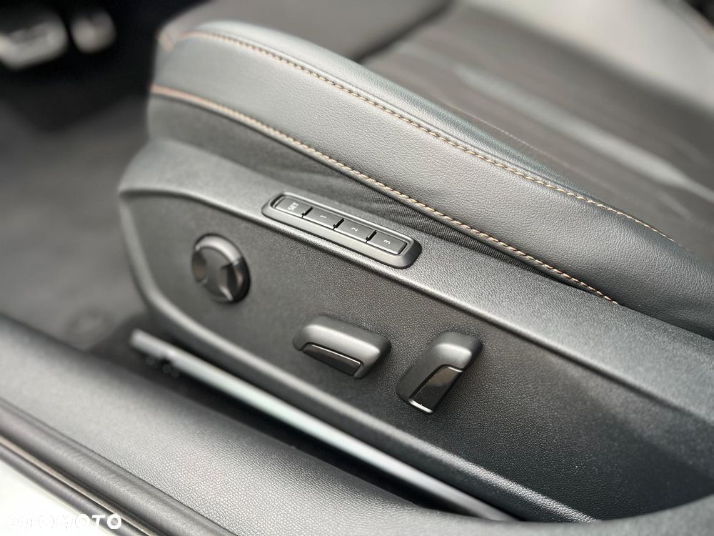 Cupra Formentor 1.4 e-Hybrid DSG Tribe Edition - 19