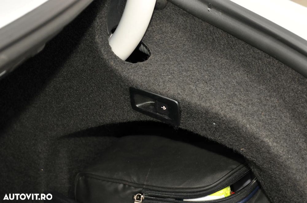 Volkswagen Passat CC - 24