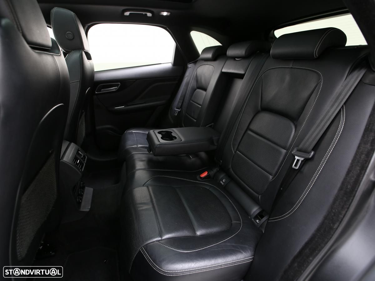 Jaguar F-Pace - 12