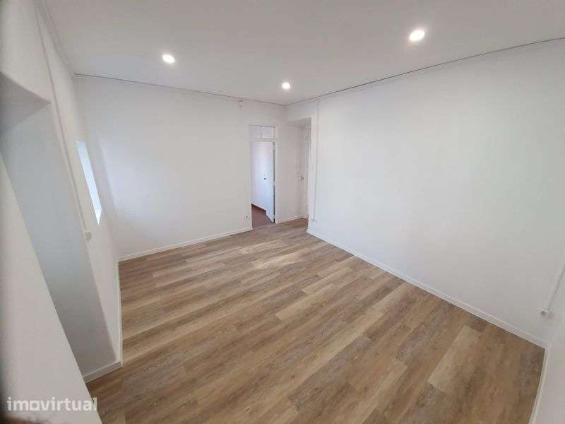 Excelente Moradia T3 - Monte Redondo- Torres Vedras - Grande imagem: 4/8