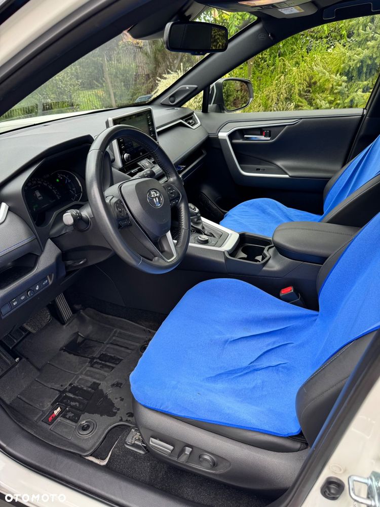 Toyota RAV4 - 4