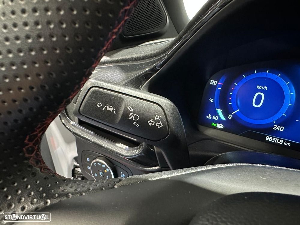 Ford Puma 1.0 EcoBoost Hybrid ST-LINE - 46