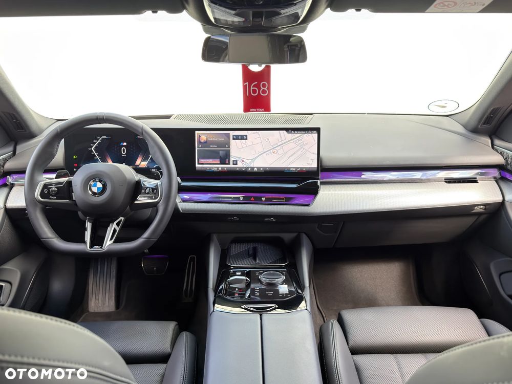 BMW Seria 5 520d xDrive - 22
