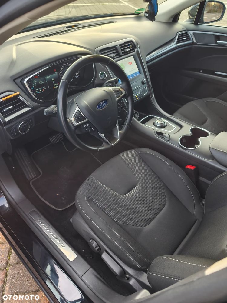 Ford Mondeo 2.0 EcoBlue Titanium - 26